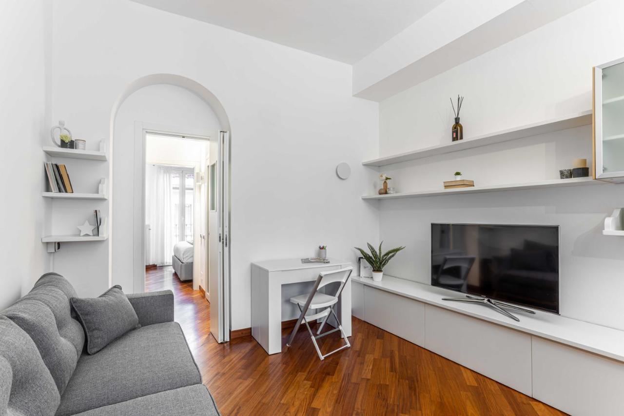 Joivy Charming Flat Near Duomo Di Milano Apartment Exterior photo